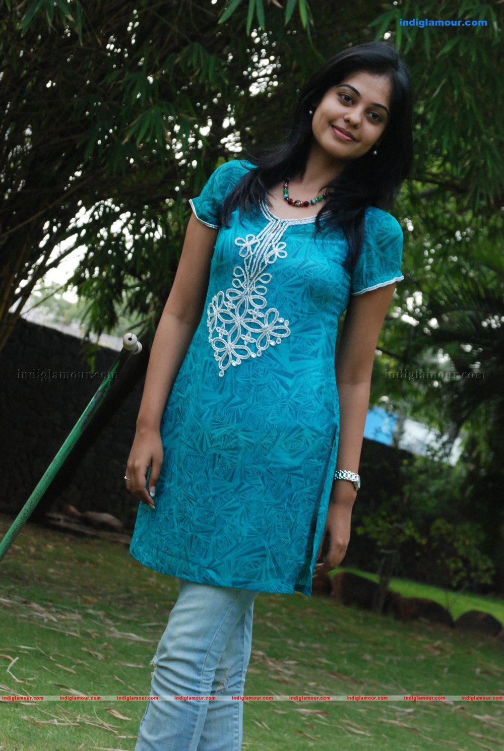 Bindhu Madhavi Actress hd photo