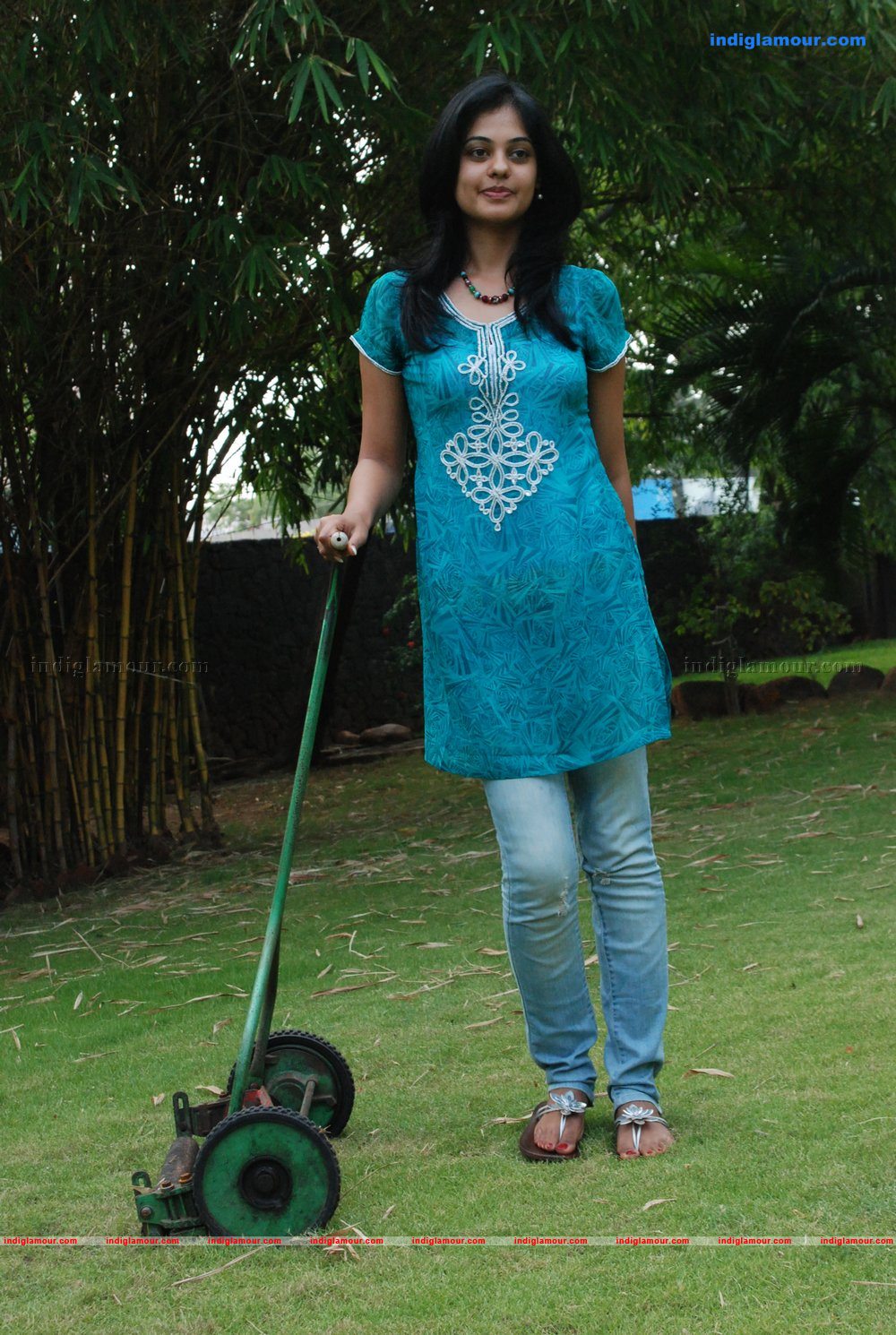 Bindhu Madhavi Actress hd photo