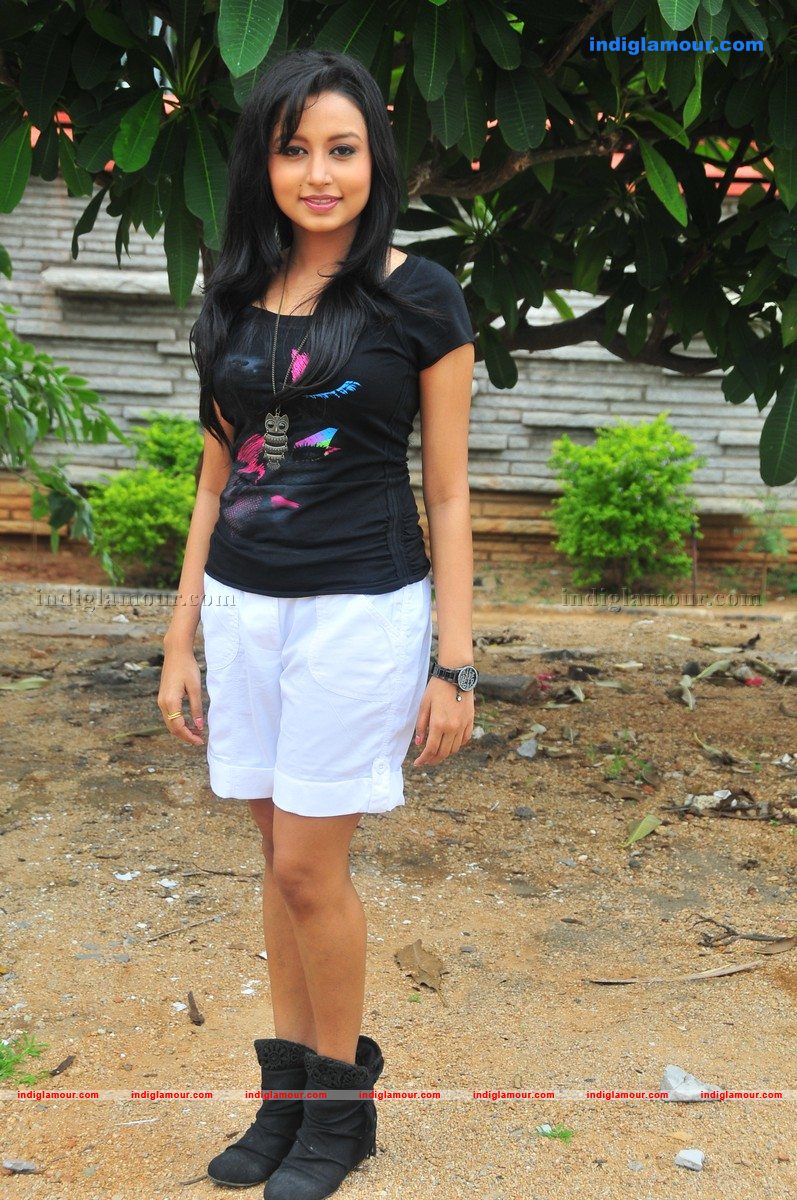 Richa Actress hd photo