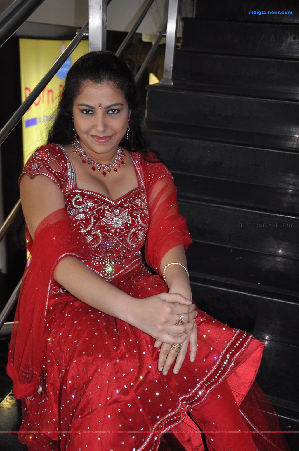 Anusha Actress hd photo