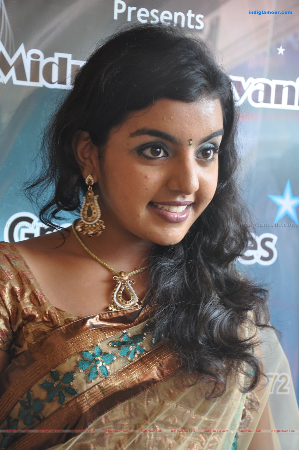 Divya Nagesh Actress hd photo