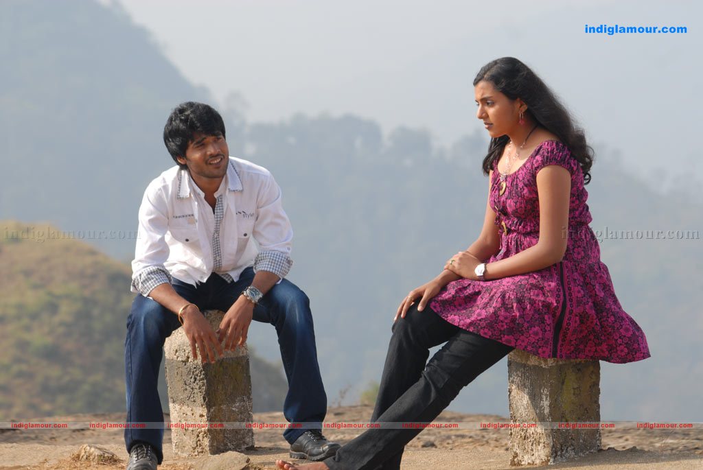 Divya Nagesh Actress hd photo