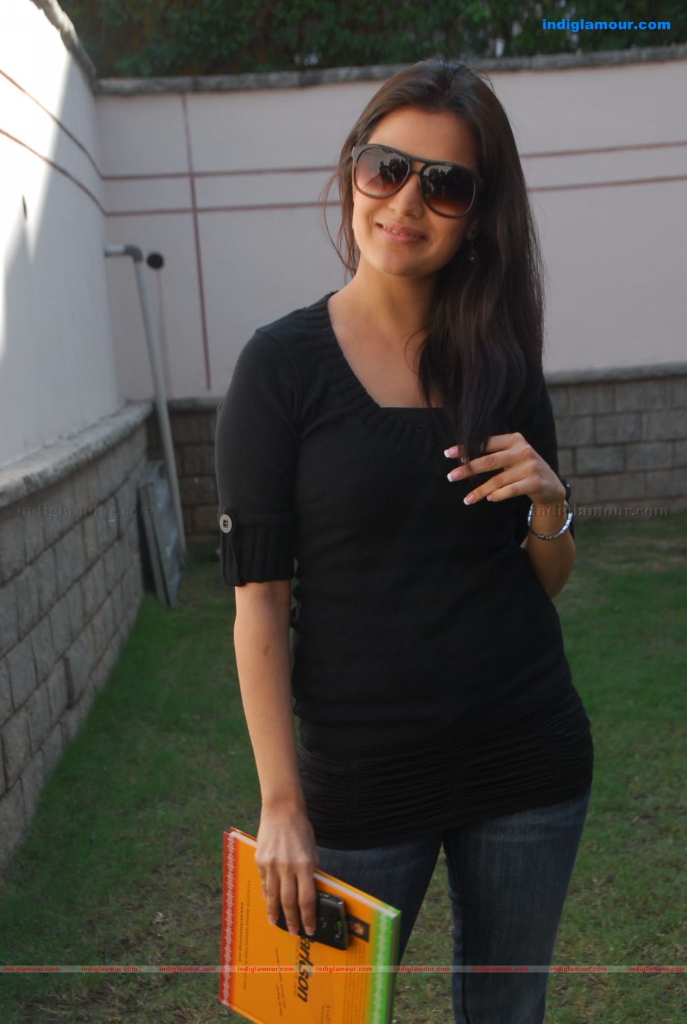 Nisha Agarwal Actress hd photo