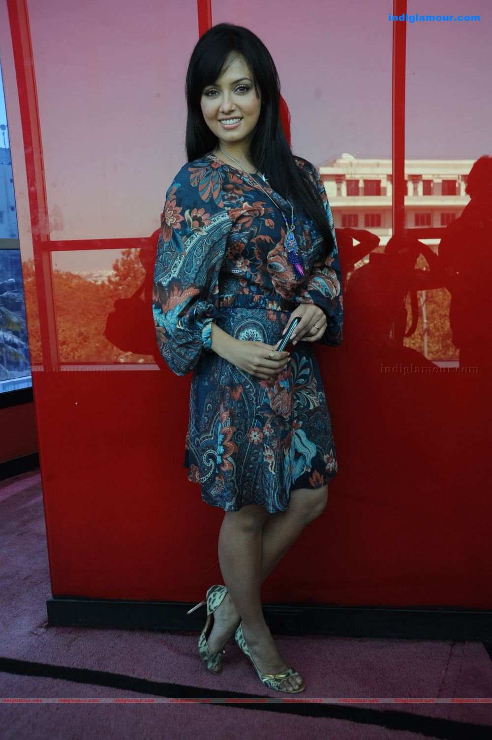Sana Khan Actress hd photo