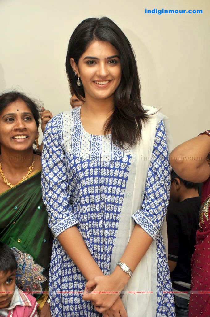Deeksha Seth Actress hd photo