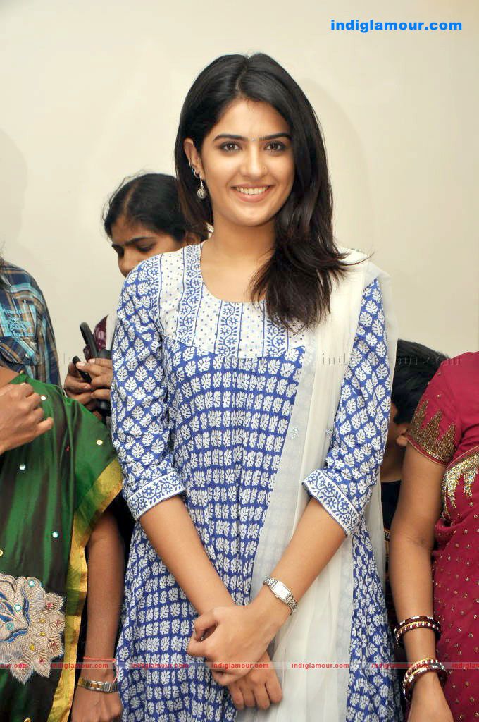Deeksha Seth Actress hd photo