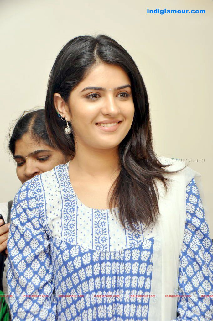 Deeksha Seth Actress hd photo