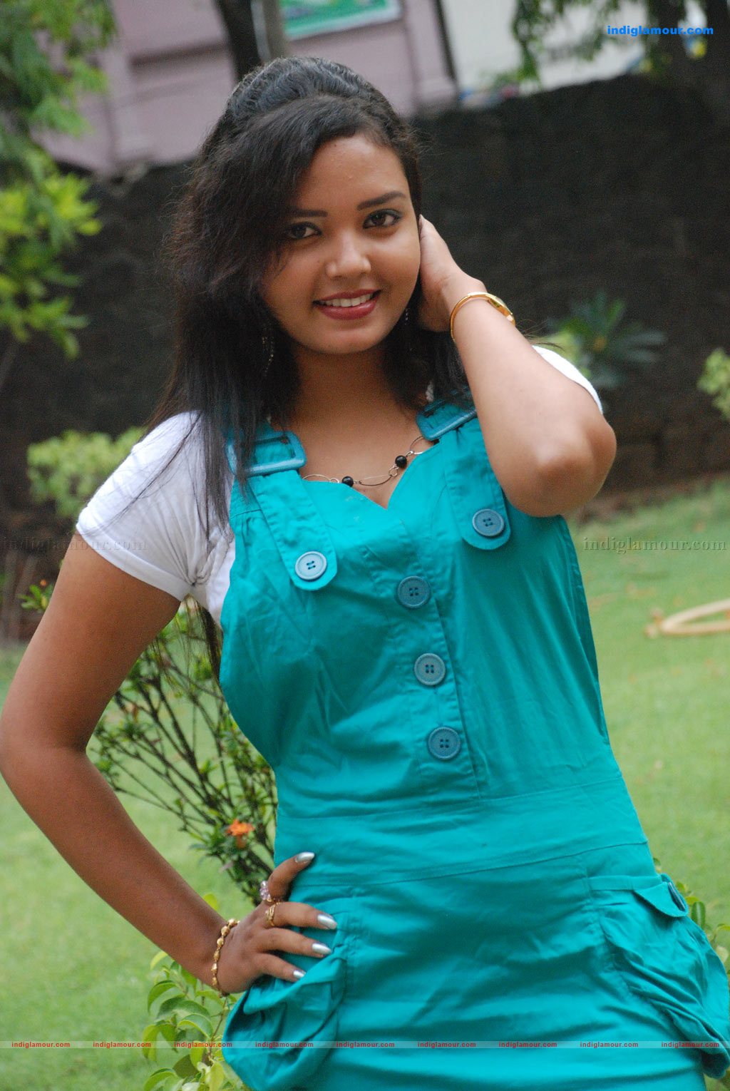 Bavina Actress hd photo