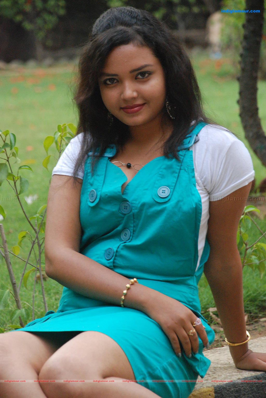Bavina Actress hd photo