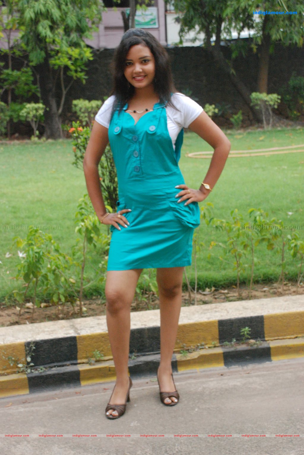 Bavina Actress hd photo