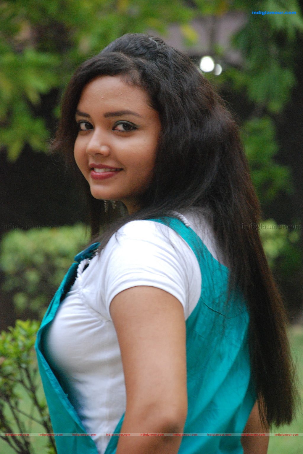Bavina Actress hd photo