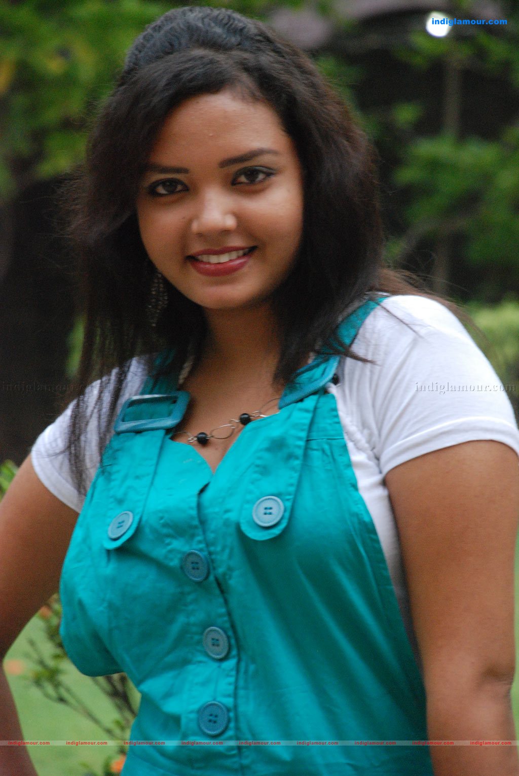 Bavina Actress hd photo