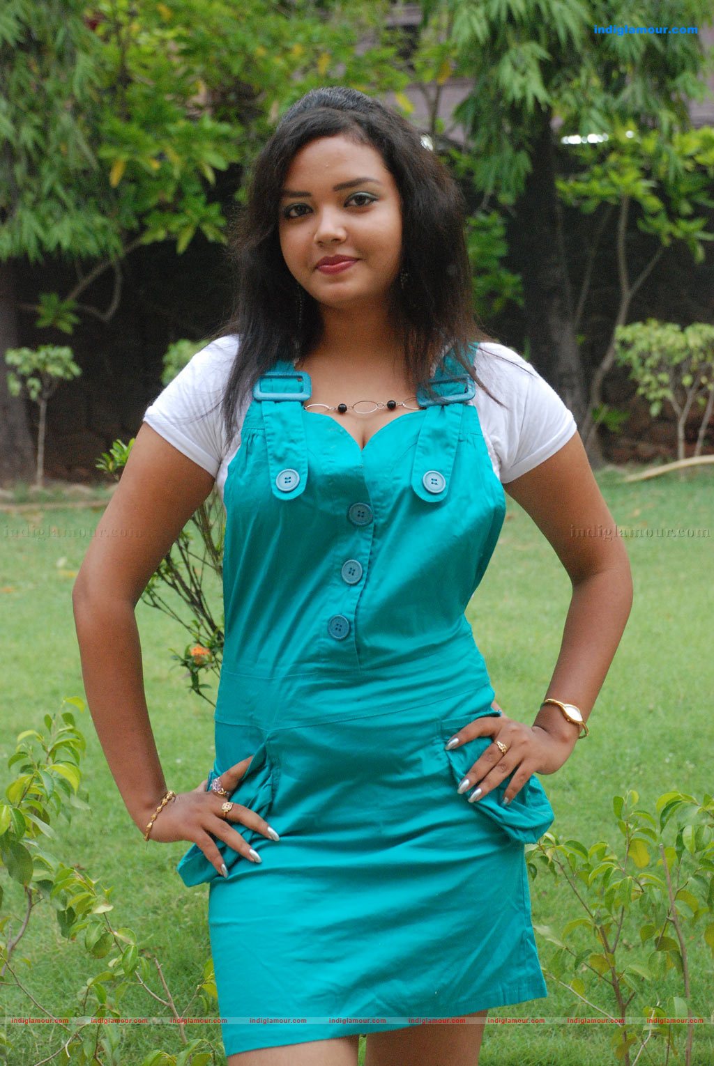 Bavina Actress hd photo