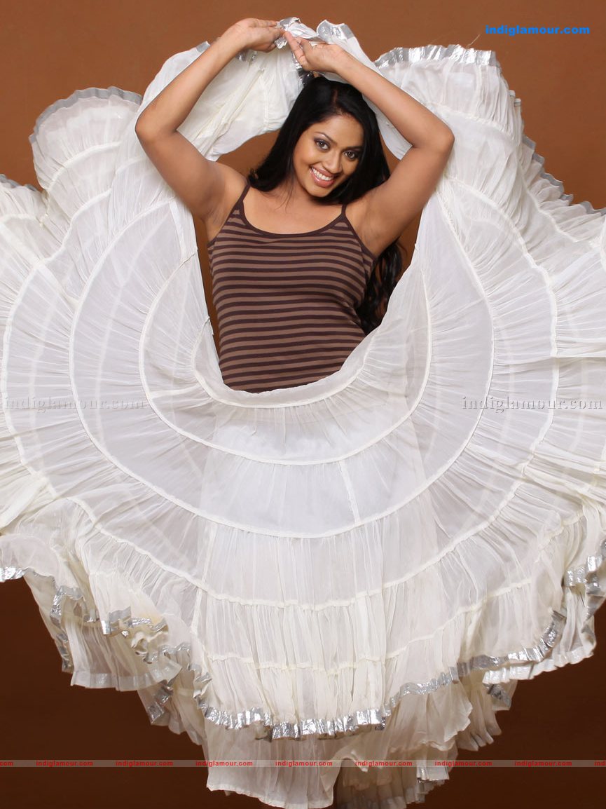 Mallika Actress hd photo