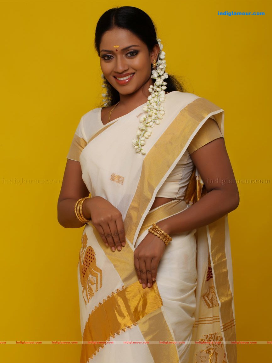 Mallika Actress hd photo