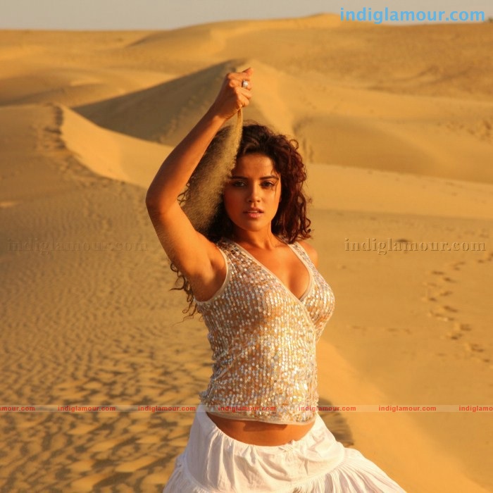 Piaa Bajpai Actress hd photo