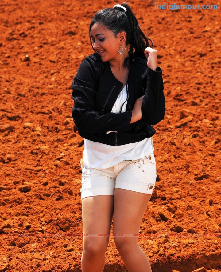 Shweta Basu Prasad Actress hd photo