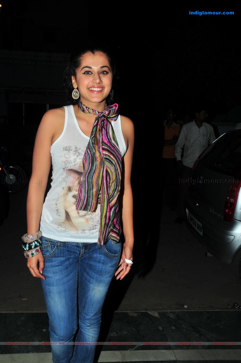Tapsee Actress hd photo