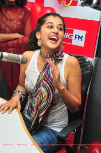 Tapsee Actress hd photo
