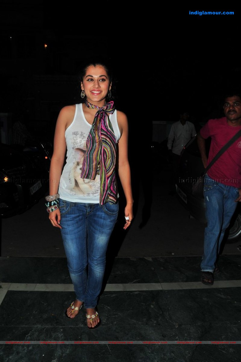 Tapsee Actress hd photo