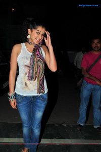 Tapsee Actress hd photo
