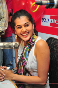 Tapsee Actress hd photo