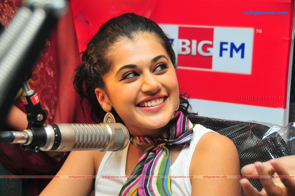Tapsee Actress hd photo