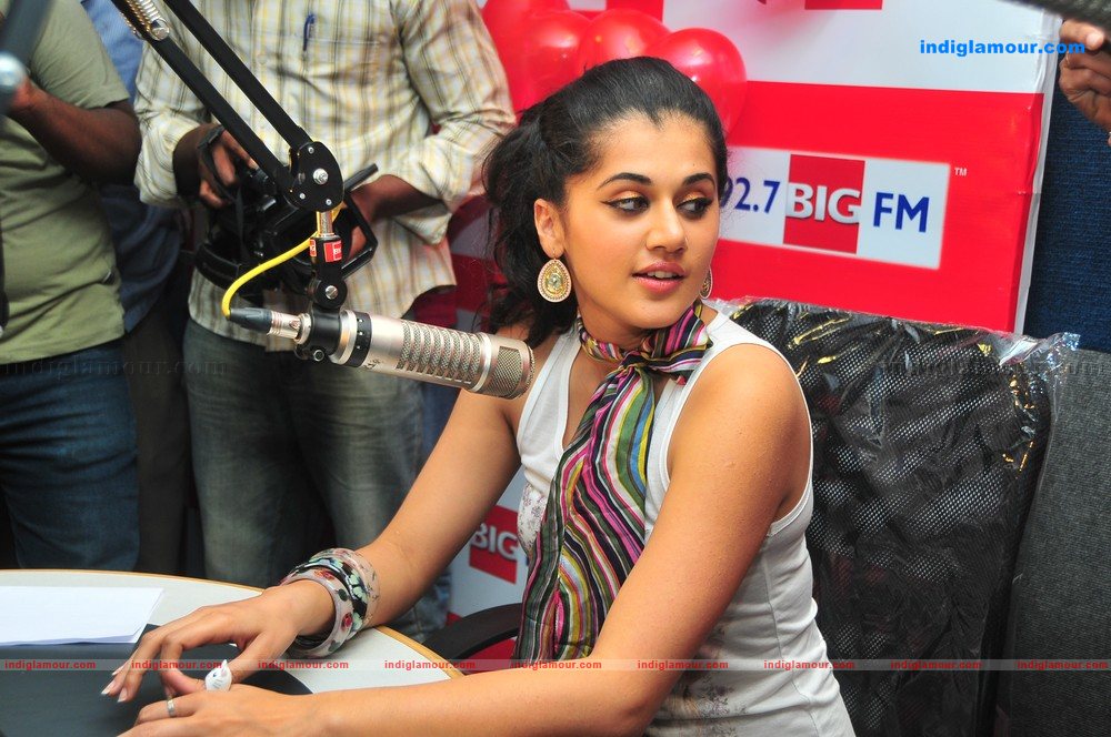 Tapsee Actress hd photo