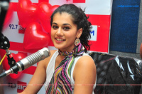 Tapsee Actress hd photo