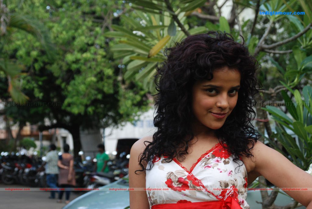 Piaa Bajpai Actress hd photo