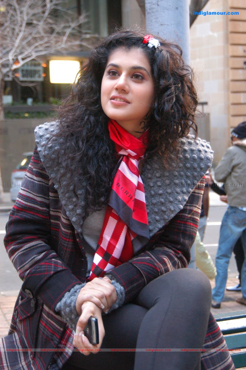 Tapasee Actress hd photo