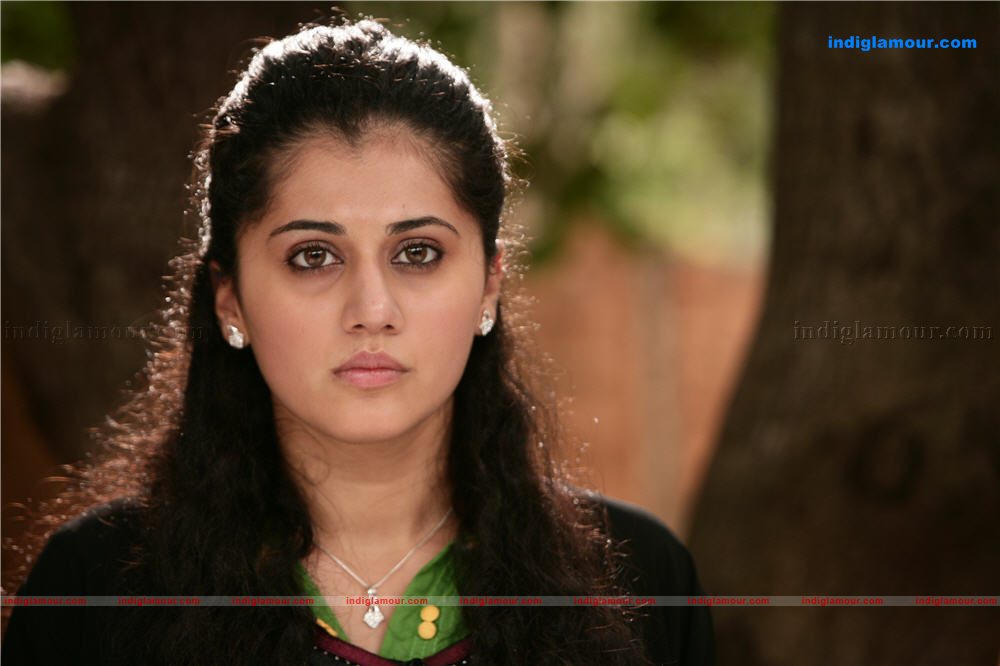 Tapasee Actress hd photo