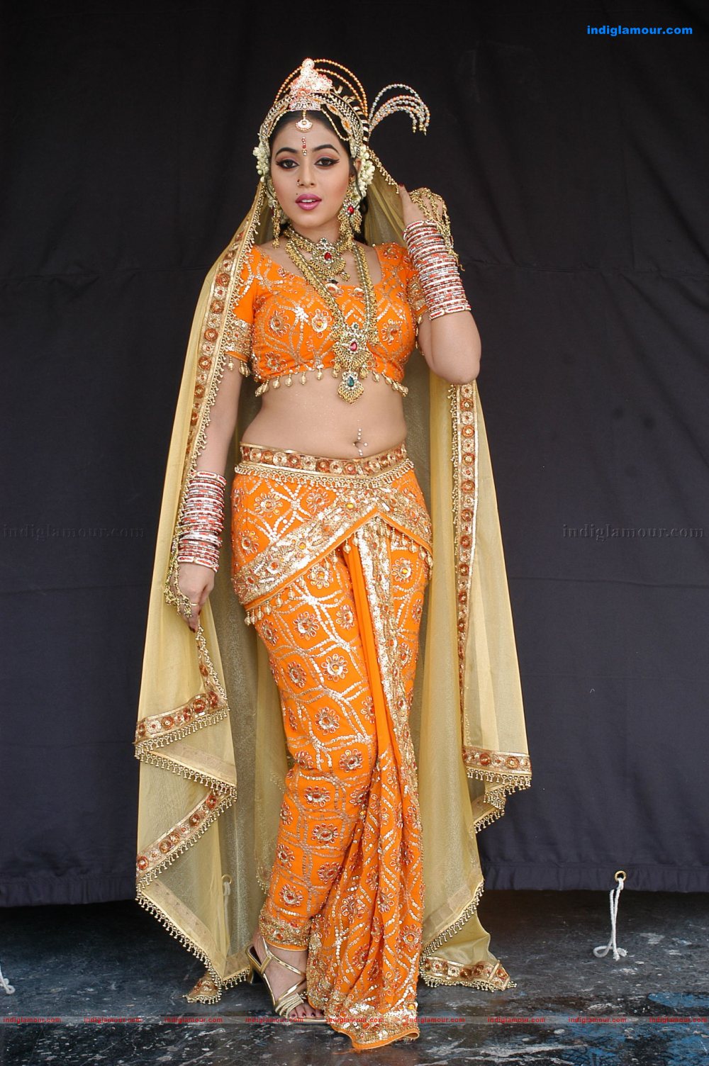 Poorna Actress hd photo
