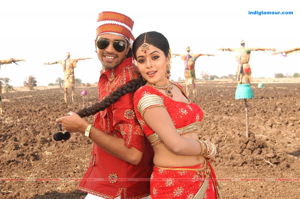 Poorna Actress hd photo