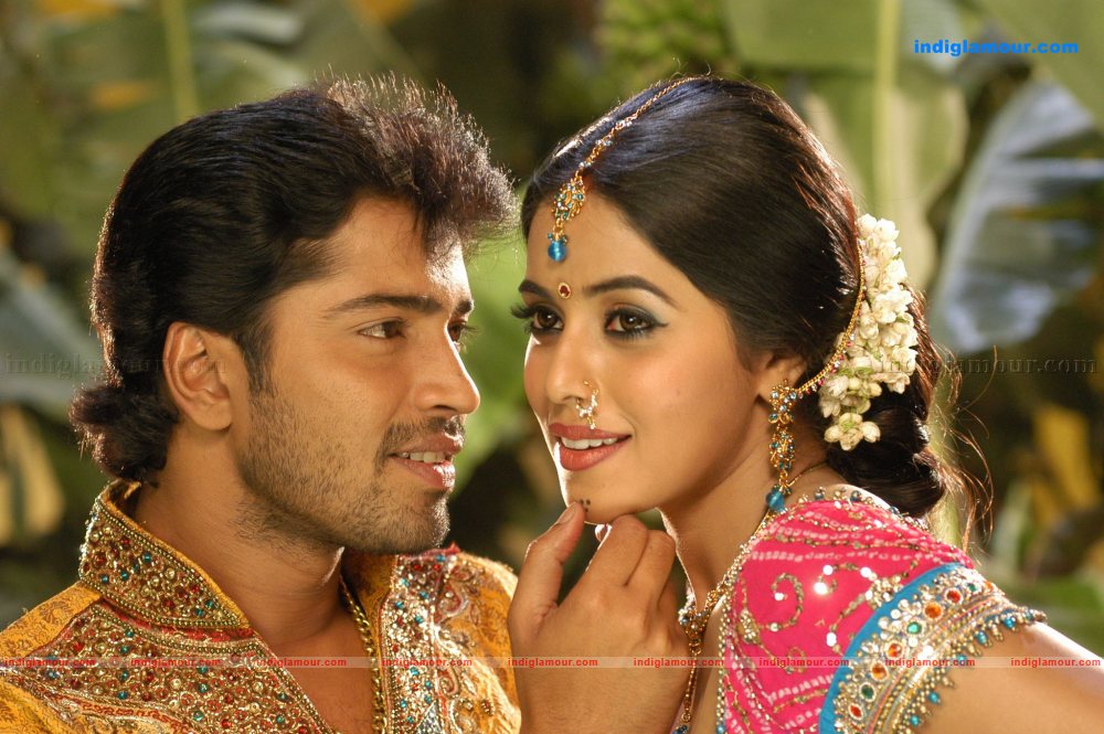 Poorna Actress hd photo