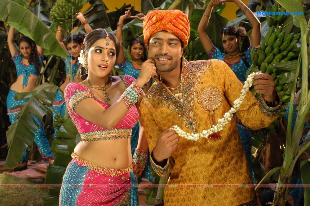 Poorna Actress hd photo