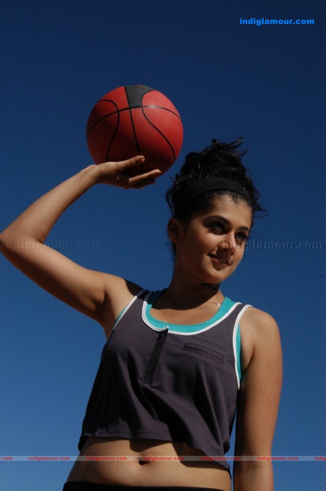 Tapsee Actress hd photo