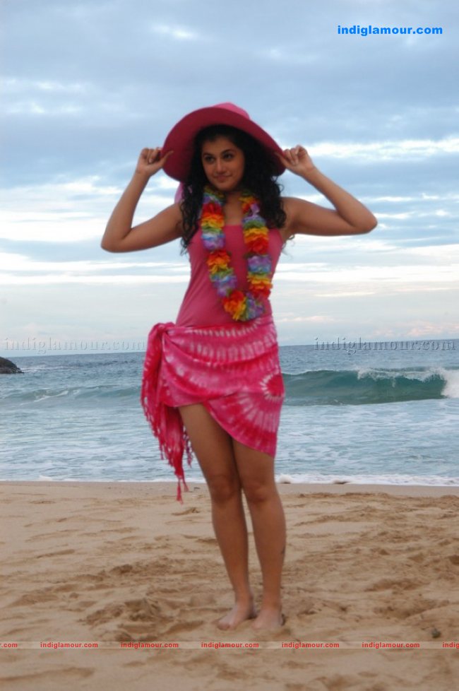 Tapsee Actress hd photo