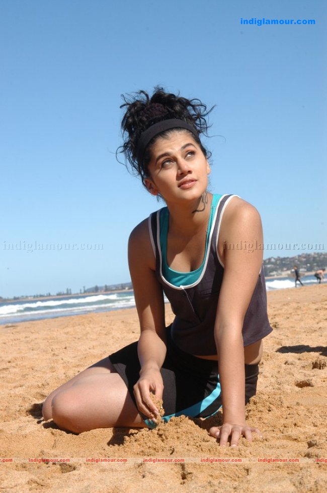 Tapsee Actress hd photo
