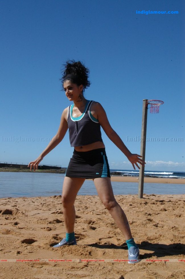 Tapsee Actress hd photo
