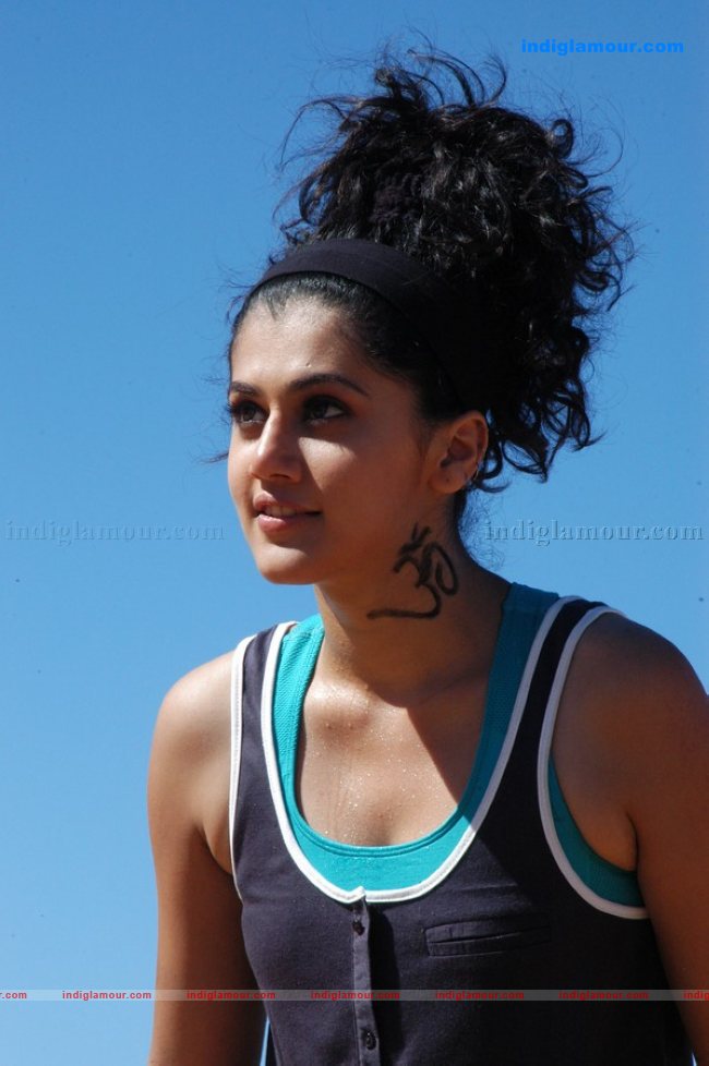 Tapsee Actress hd photo