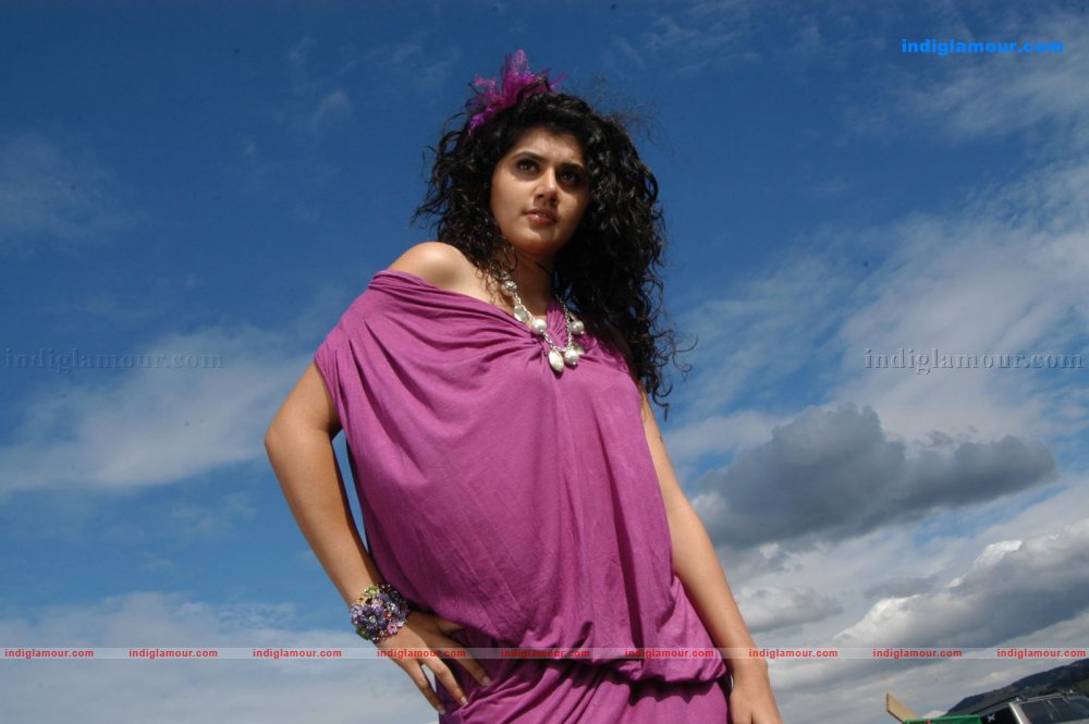 Tapasee Actress hd photo