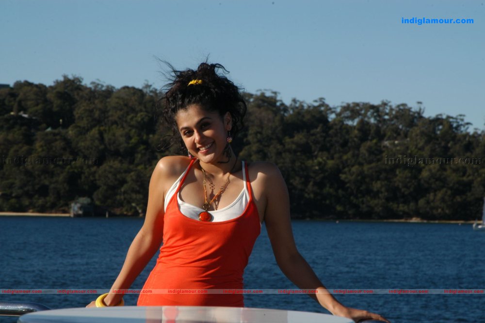 Tapasee Actress hd photo