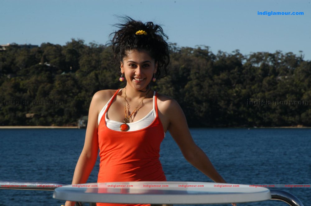 Tapasee Actress hd photo