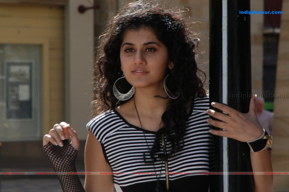 Tapasee Actress hd photo