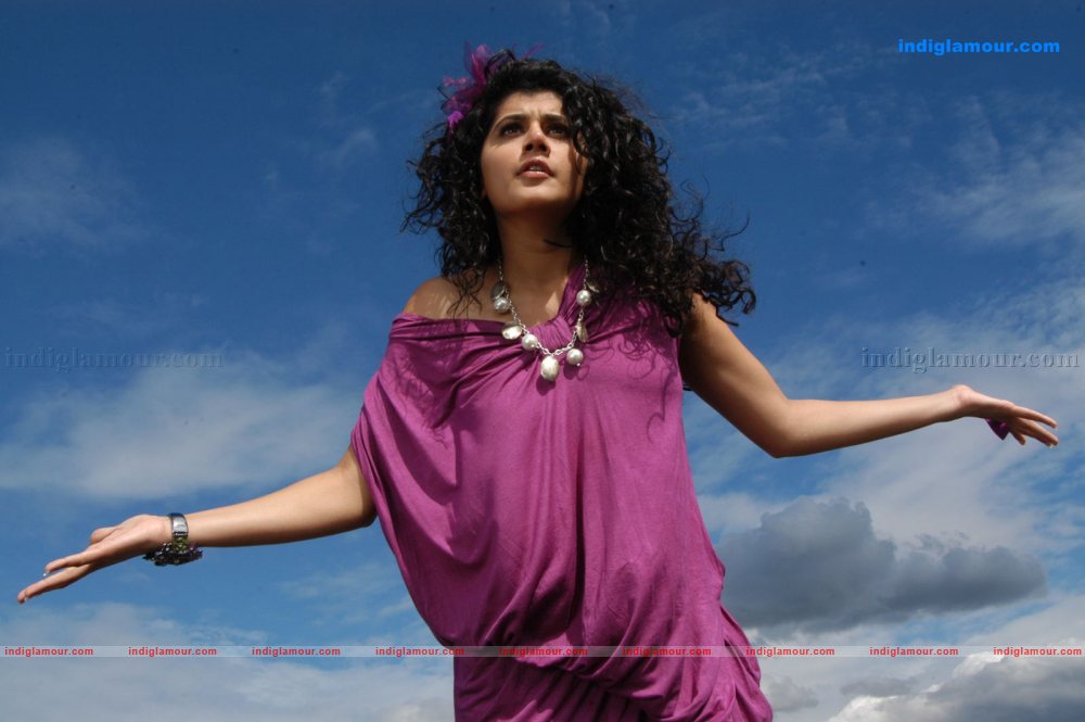 Tapasee Actress hd photo