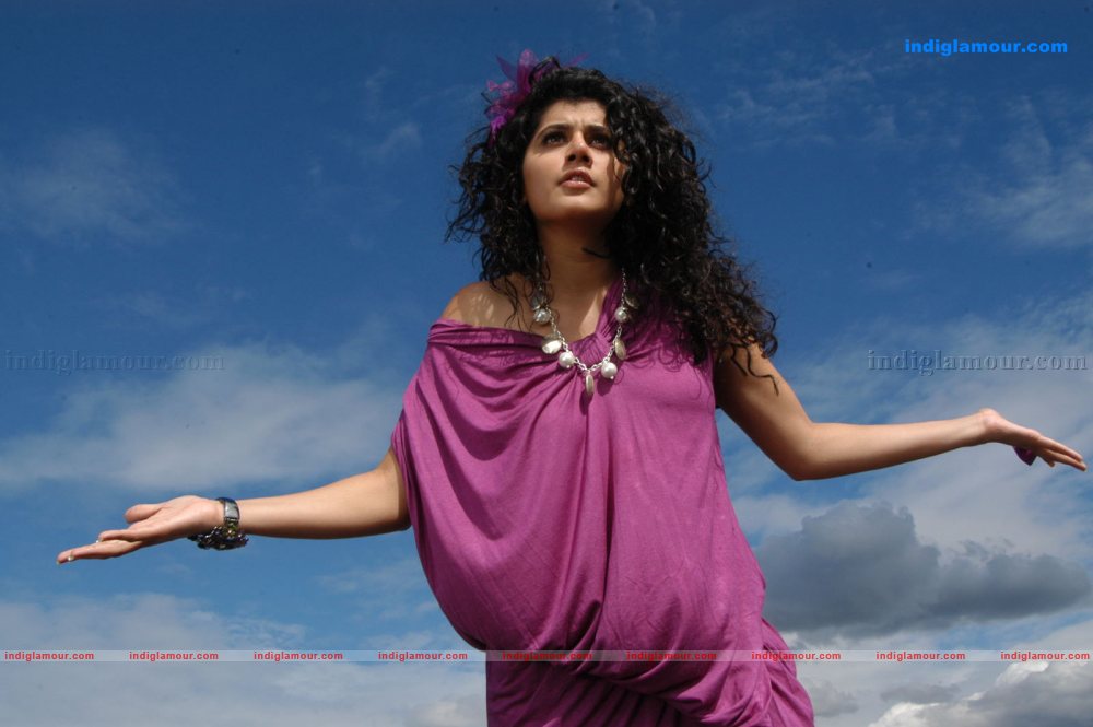 Tapasee Actress hd photo
