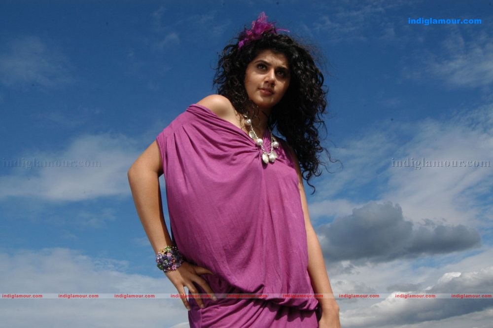 Tapasee Actress hd photo