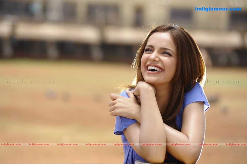 Shazahn Padamsee Actress hd photo