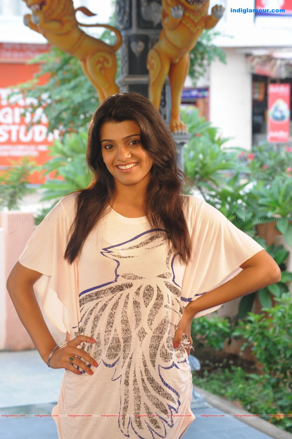 Tashu Kaushik Actress hd photo